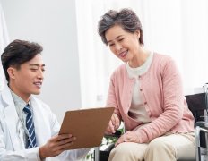 陪诊服务：就医路上的贴心陪伴